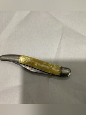 Vtg. Hammer Brand made in USA folding knife. Pre-owned.